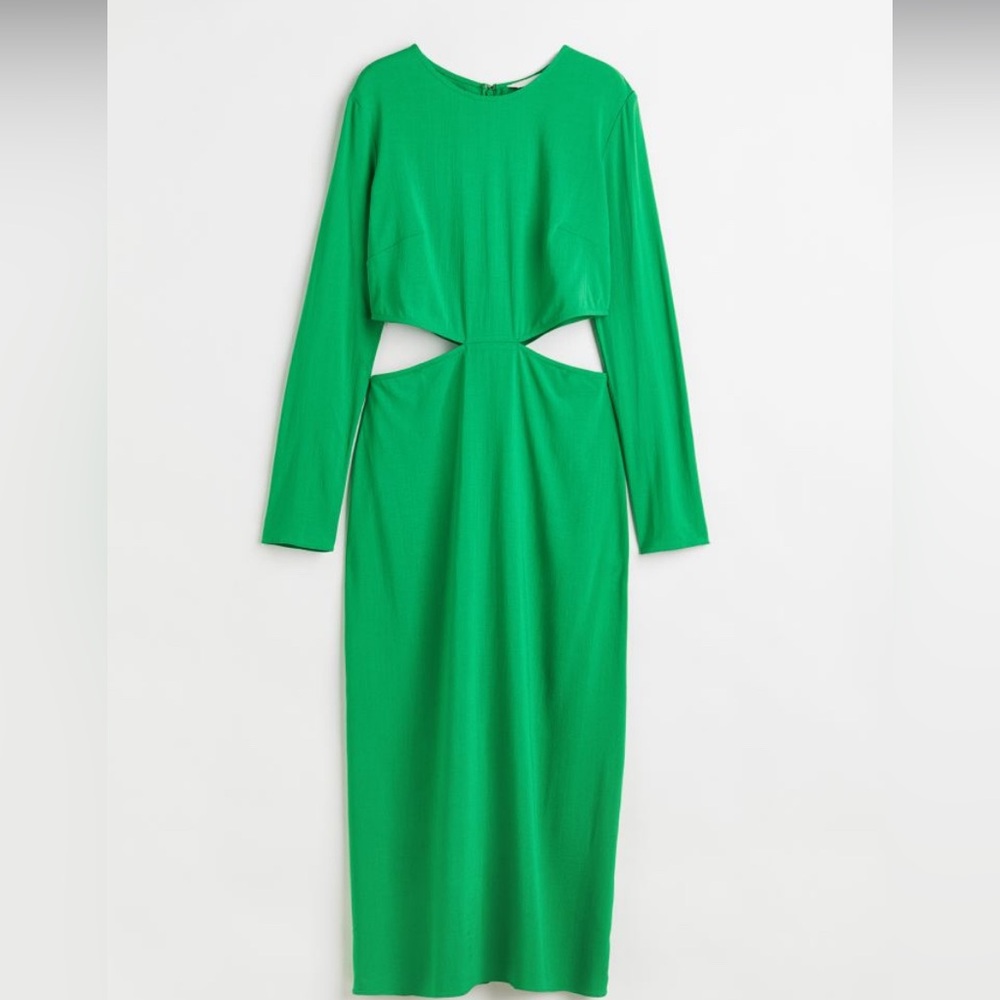 Beautiful NWT Green H&M green cutout dress- M